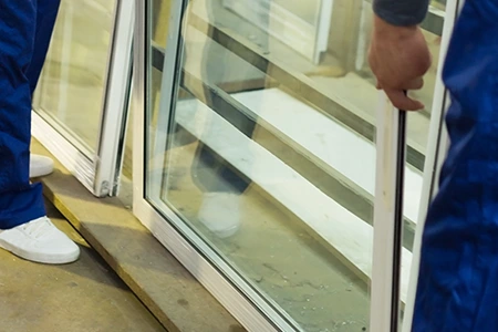 Commercial Glass Repair Technician in Davie, FL